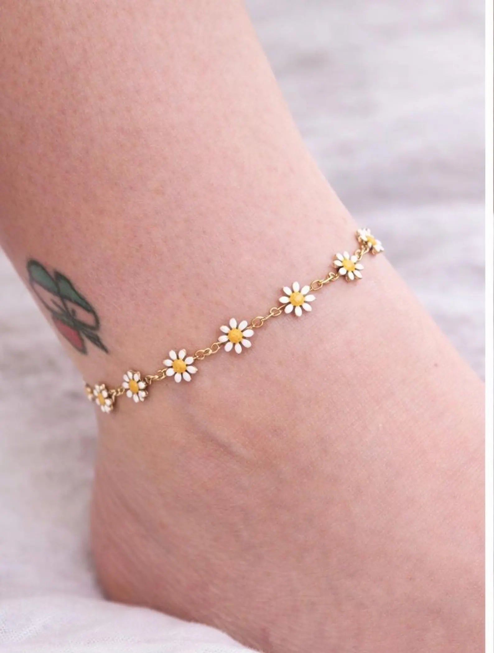 Gold Daisy Anklet Bracelet, Dainty Floral Ankle Chain, Y2K Summer Jewelry